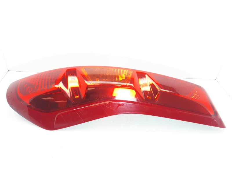 Recambio de piloto trasero derecho para nissan x-trail (t31) le referencia OEM IAM 22063929  