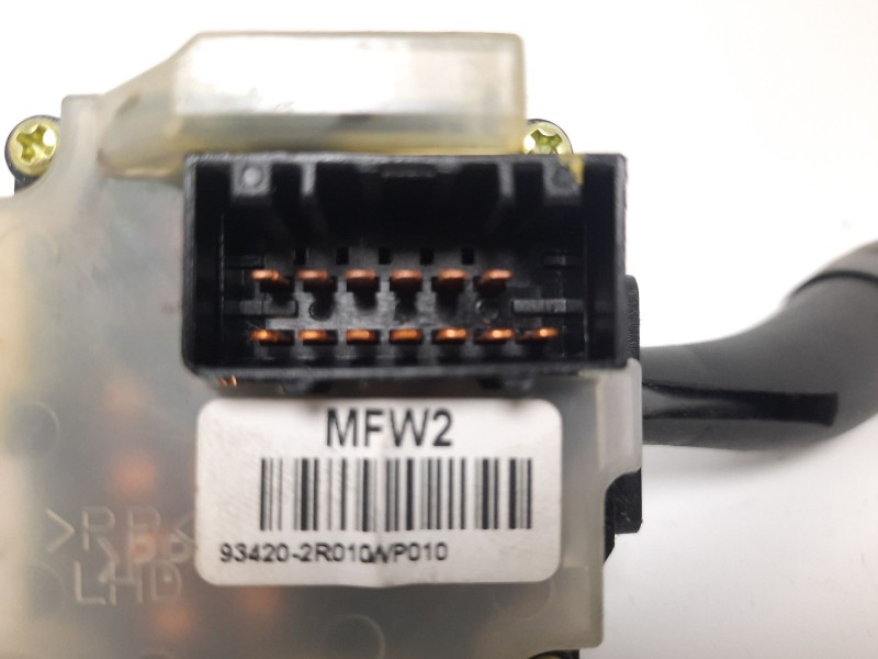 Recambio de mando limpia para hyundai i30 classic referencia OEM IAM 934202R010VP010  