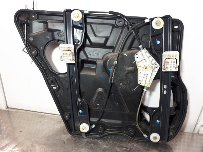 Recambio de elevalunas trasero derecho para dodge journey sxt cool family referencia OEM IAM 963215103  