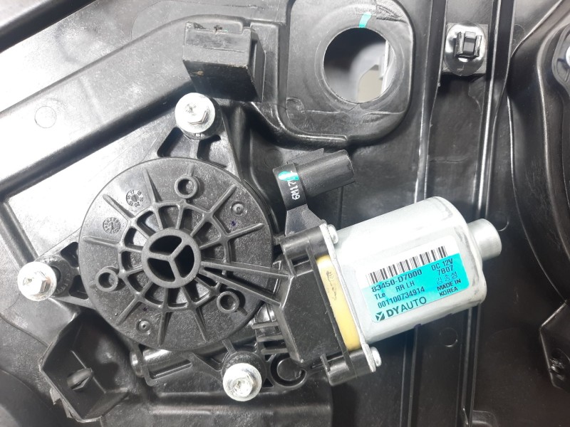 Recambio de elevalunas trasero izquierdo para hyundai tucson (tl, tle) 2.0 crdi referencia OEM IAM 83450D7000 001100734914 TLE R