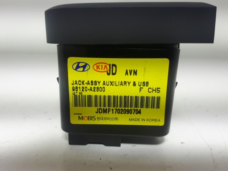 Recambio de modulo electronico para kia ceed concept referencia OEM IAM 96120A2300 JDMF1702090704A 