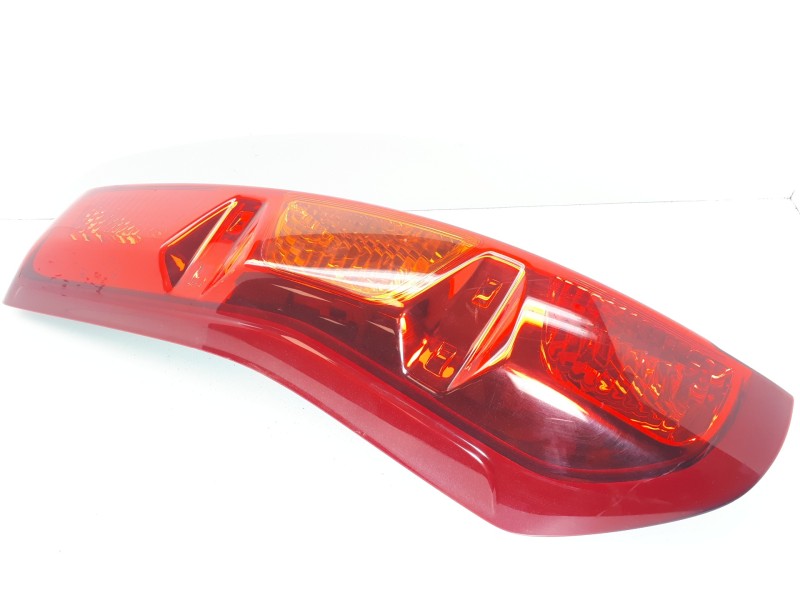 Recambio de piloto trasero izquierdo para nissan x-trail (t31) le referencia OEM IAM 22063929  