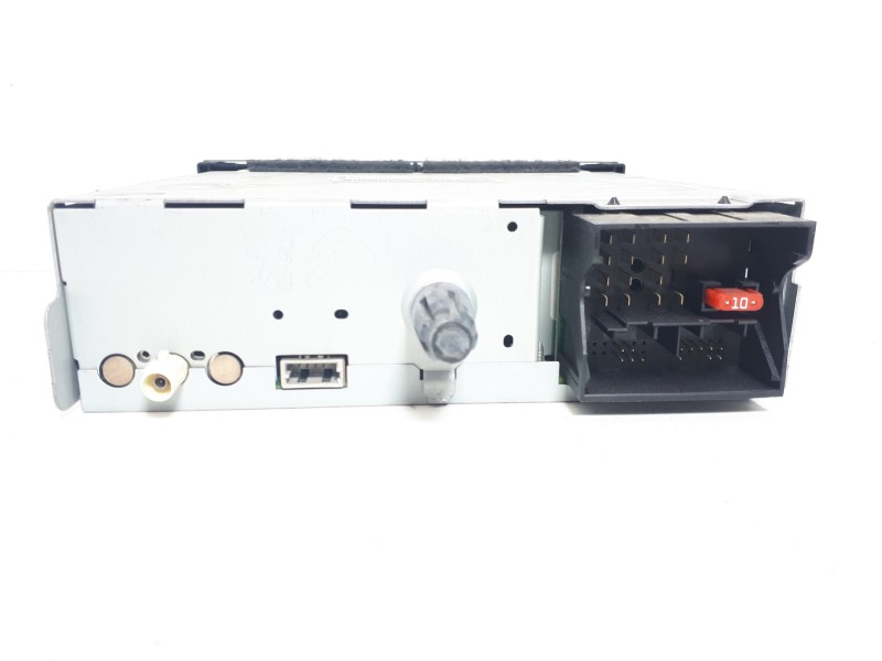 Recambio de sistema audio / radio cd para peugeot 5008 access referencia OEM IAM 98053736XT00  