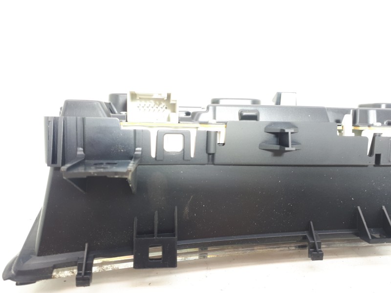 Recambio de cuadro instrumentos para opel signum básico referencia OEM IAM 13136729HT  