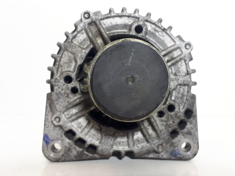 Recambio de alternador para dodge journey sxt cool family referencia OEM IAM 04801715AA 0121715047 180A