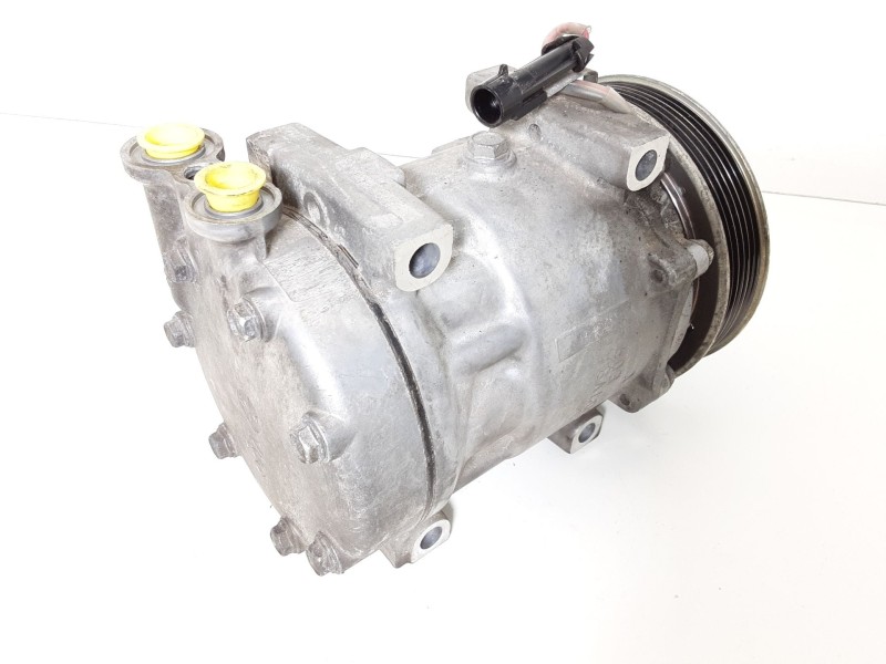 Recambio de compresor aire acondicionado para alfa romeo gt (937_) 2.0 jts (937cxh1a, 937cxh11) referencia OEM IAM 00606536520  