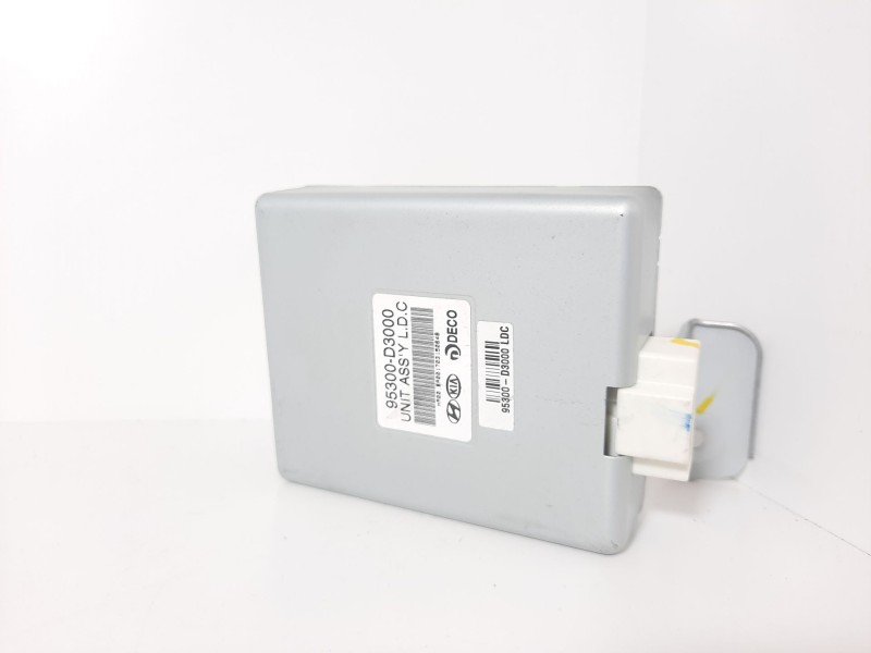 Recambio de modulo electronico para hyundai tucson (tl, tle) 2.0 crdi referencia OEM IAM 95300D3000  SA001703150648