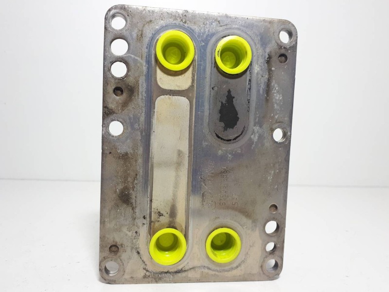 Recambio de enfriador aceite motor para nissan primastar (x..) avantour l1h1 2,7 t / 7-sitzer referencia OEM IAM  6790972560 