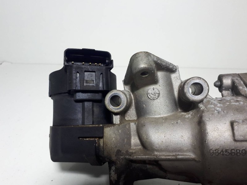 Recambio de valvula egr para ford focus berlina (cap) ghia referencia OEM IAM 9645689680  