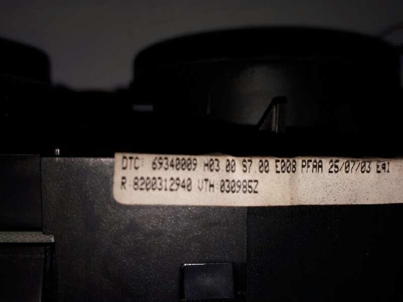 Recambio de mando climatizador para renault megane ii classic berlina dynamique referencia OEM IAM 8200312940  