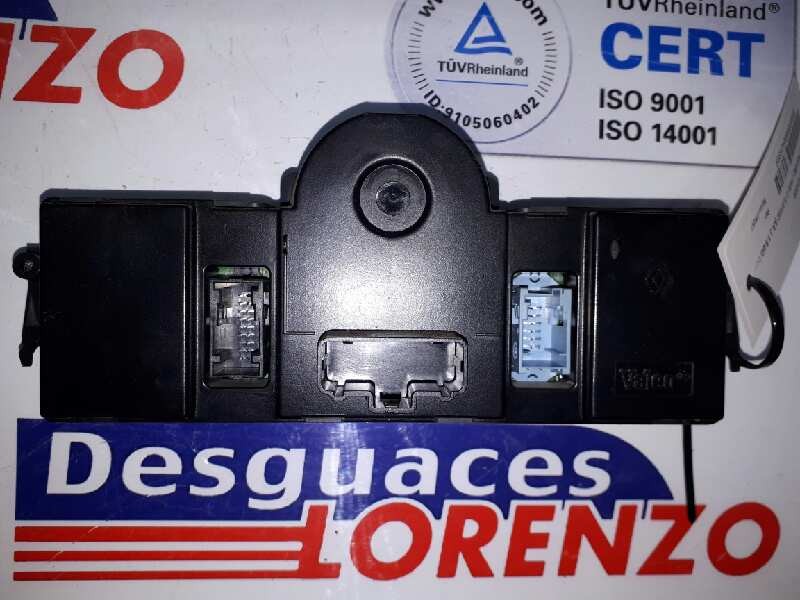 Recambio de mando climatizador para renault megane ii classic berlina dynamique referencia OEM IAM 8200312940  