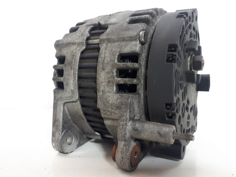 Recambio de alternador para dodge journey sxt cool family referencia OEM IAM 04801715AA 0121715047 180A