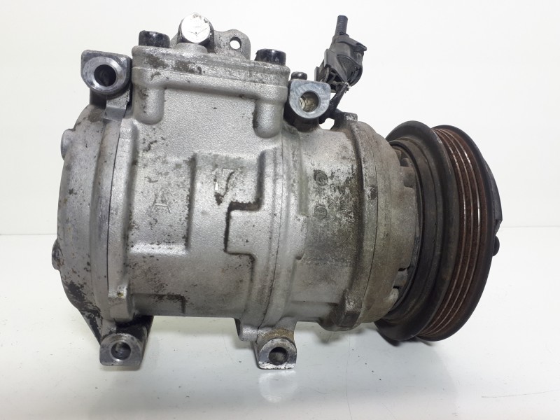 Recambio de compresor aire acondicionado para kia carnival ii 2.5 v6 ex referencia OEM IAM   