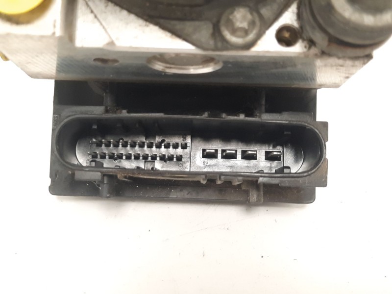 Recambio de abs para hyundai i30 classic referencia OEM IAM 026580063998909C0280 0265231956 58920-2L300 090925/1/3427