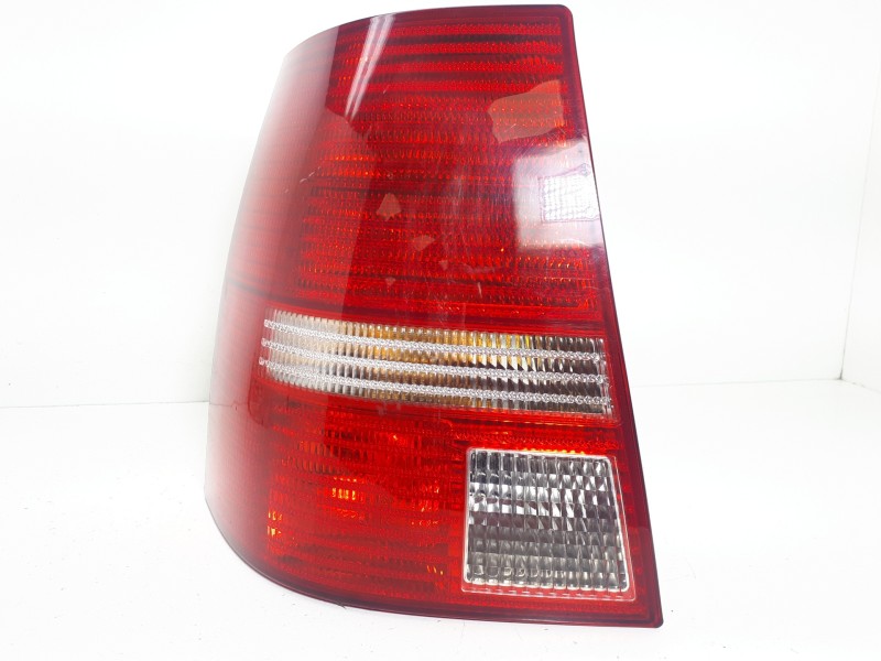 Recambio de piloto trasero izquierdo para volkswagen golf iv variant (1j5) highline referencia OEM IAM   