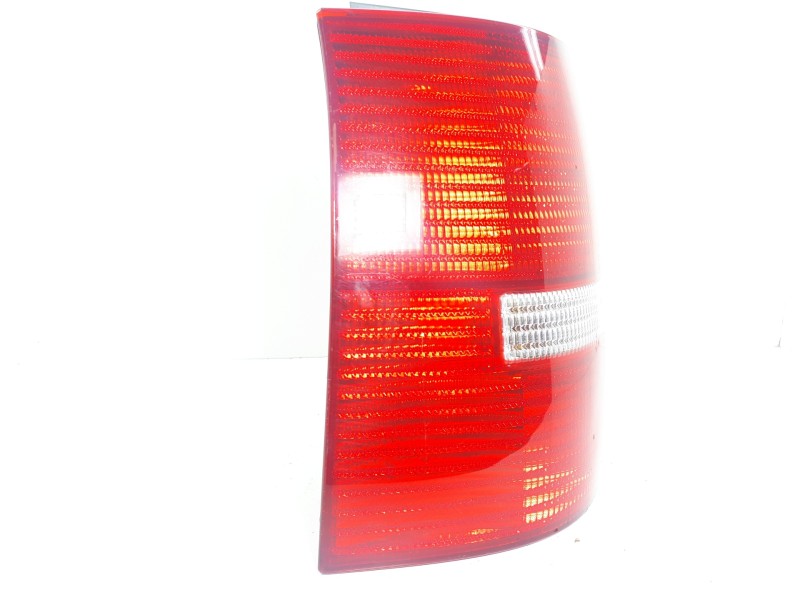 Recambio de piloto trasero izquierdo para volkswagen golf iv variant (1j5) highline referencia OEM IAM   