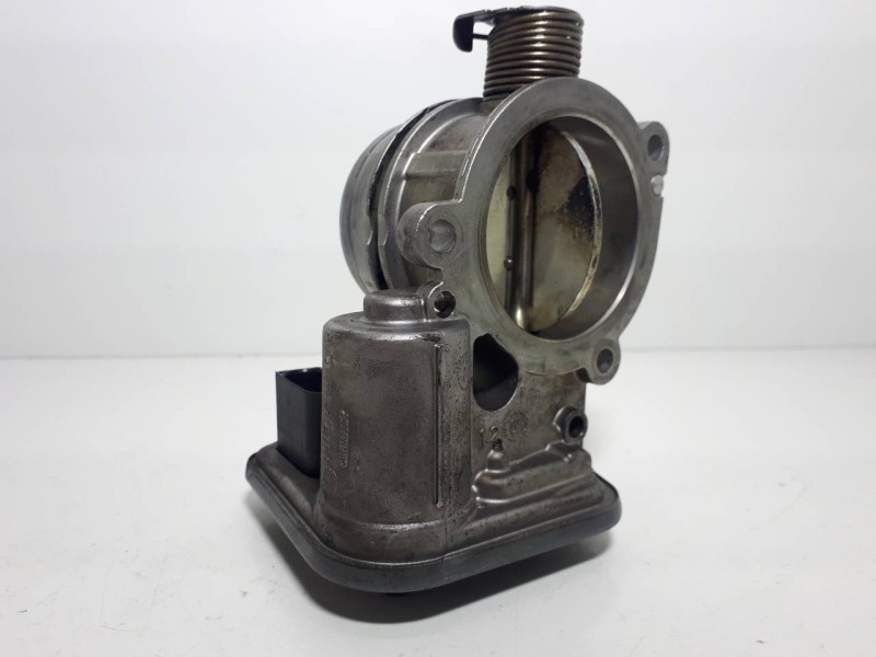 Recambio de caja mariposa para bmw serie 1 berlina (e81/e87) 118d referencia OEM IAM 780437301  