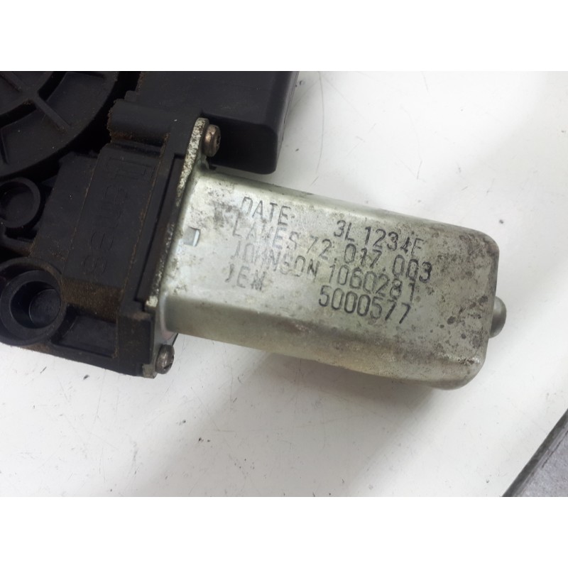 Recambio de elevalunas delantero derecho para opel corsa d corsavan referencia OEM IAM 13298154RH 72017003 