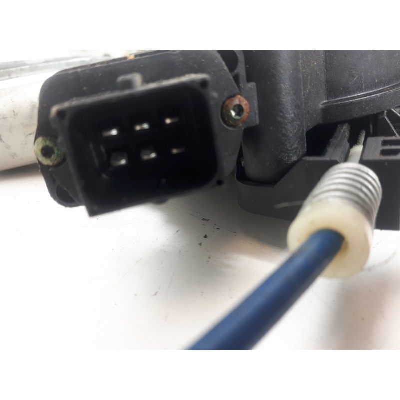 Recambio de elevalunas delantero derecho para opel corsa d corsavan referencia OEM IAM 13298154RH 72017003 