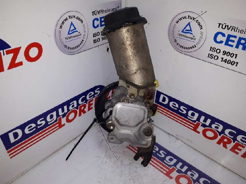 Recambio de bomba direccion para toyota yaris (ncp1/nlp1/scp1) 1.4 d-4d linea luna referencia OEM IAM 4431052160  