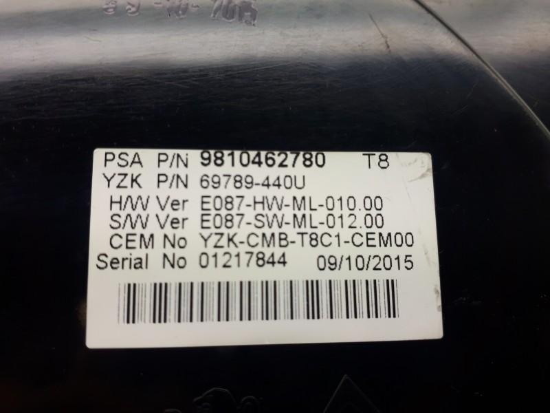 Recambio de cuadro instrumentos para peugeot 5008 access referencia OEM IAM 9810462780  