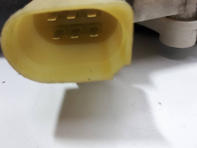 Recambio de elevalunas delantero izquierdo para bmw serie 1 berlina (e81/e87) 118d referencia OEM IAM 6927027  