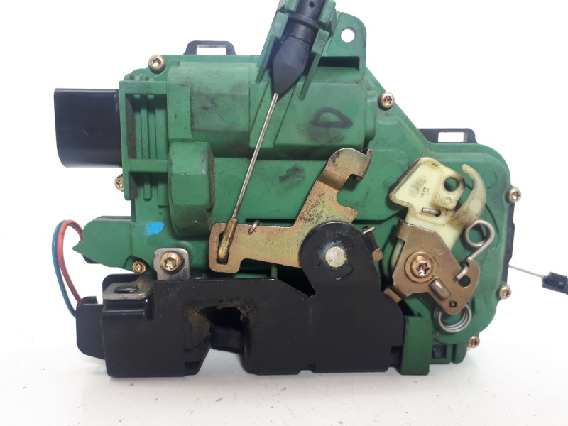 Recambio de cerradura puerta delantera derecha para skoda octavia berlina (1u2) ambiente referencia OEM IAM C3B1837016AC  