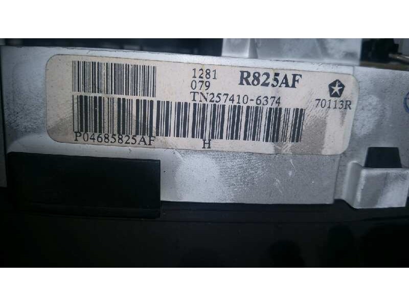 Recambio de cuadro instrumentos para chrysler voyager (rg) 2.5 crd grand voyager limited referencia OEM IAM P04685825AF R825AF  Recambio de cuadro instrumentos para chrysler voyager (rg) 2.5 crd grand voyager limited referencia OEM IAM P04685825AF R825AF