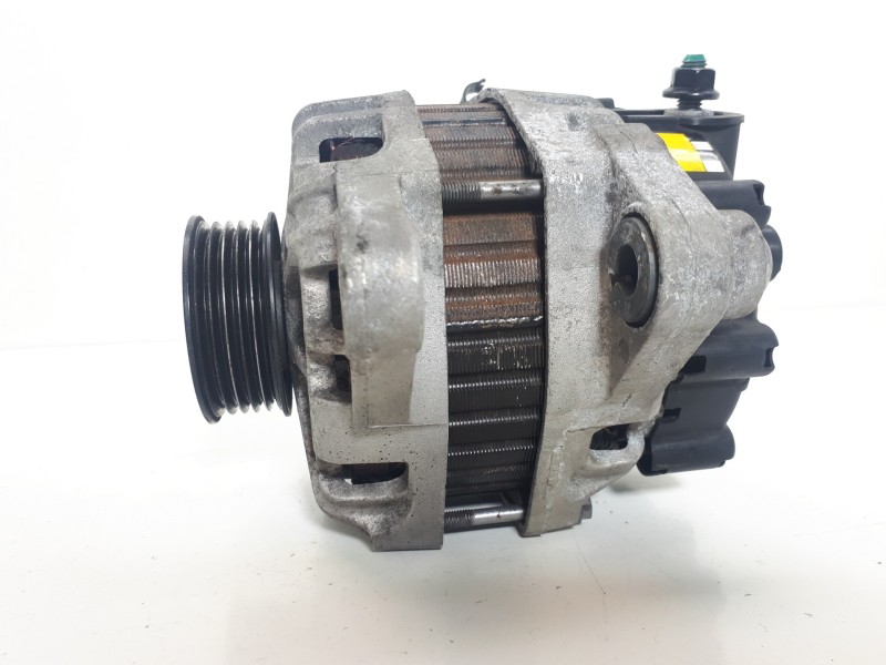 Recambio de alternador para kia rio basic referencia OEM IAM 3730003350 2614287 90A