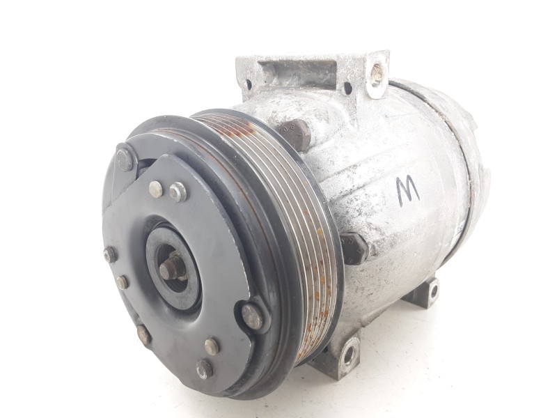 Recambio de compresor aire acondicionado para renault megane i fase 2 berlina (ba0) 1.9 dci authentique referencia OEM IAM 77001