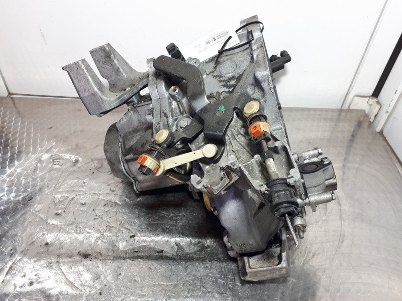 Recambio de caja cambios para peugeot 407 business line referencia OEM IAM 20DM65  