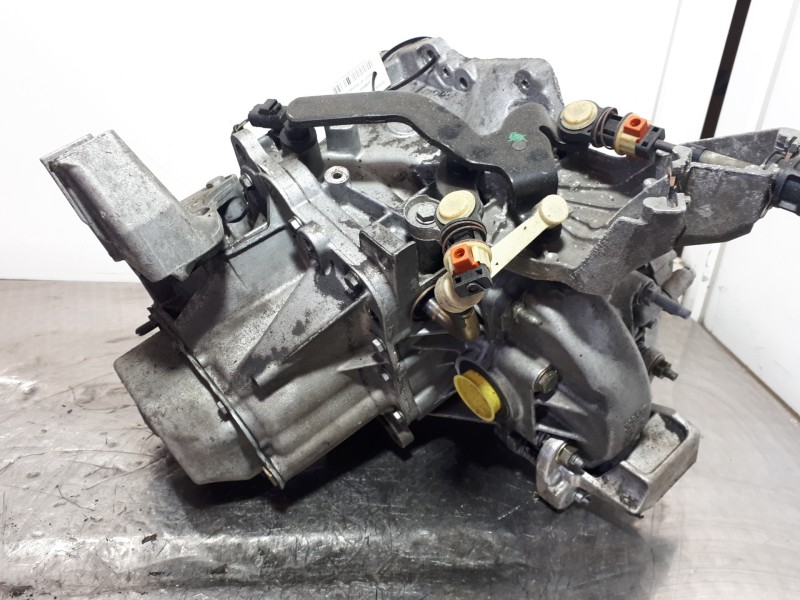 Recambio de caja cambios para peugeot 407 business line referencia OEM IAM 20DM65  