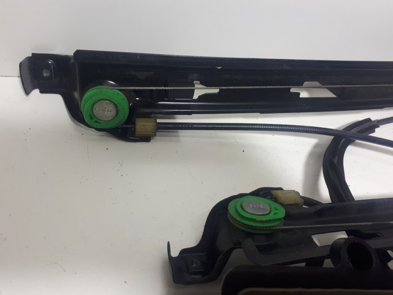 Recambio de elevalunas delantero derecho para seat leon (1p1) comfort limited referencia OEM IAM 1P0837402M 3C095979 