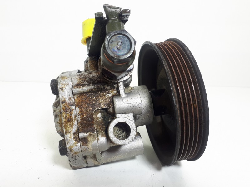Recambio de bomba direccion para kia carnival ii 2.5 v6 ex referencia OEM IAM   