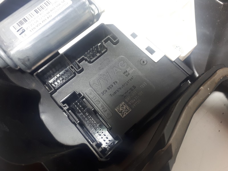 Recambio de elevalunas delantero izquierdo para seat leon (1p1) comfort limited referencia OEM IAM 1P0837401M 3C0959793 