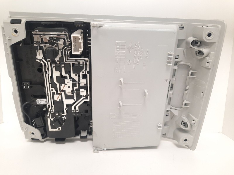 Recambio de luz interior para volkswagen golf vii variant (bv5) advance bmt referencia OEM IAM 3B0035711B  317912282724