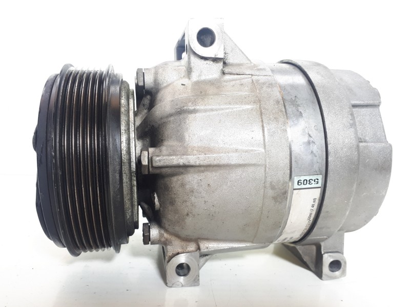 Recambio de compresor aire acondicionado para renault megane i fase 2 classic (la..) 1.9 dci dynamique referencia OEM IAM 770010