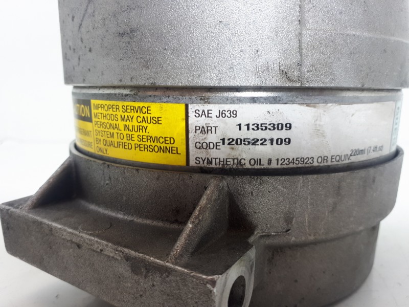 Recambio de compresor aire acondicionado para renault megane i fase 2 classic (la..) 1.9 dci dynamique referencia OEM IAM 770010