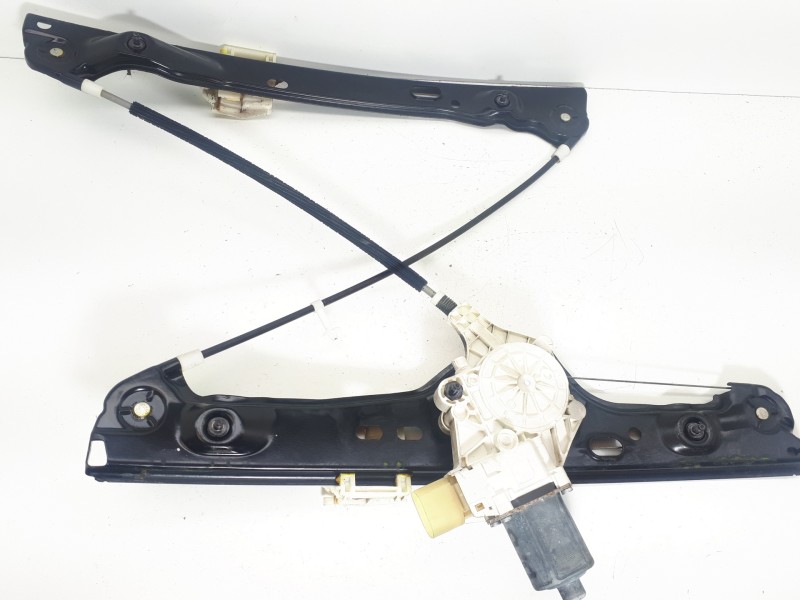 Recambio de elevalunas delantero derecho para bmw serie 3 berlina (e90) 320d referencia OEM IAM 6927028  