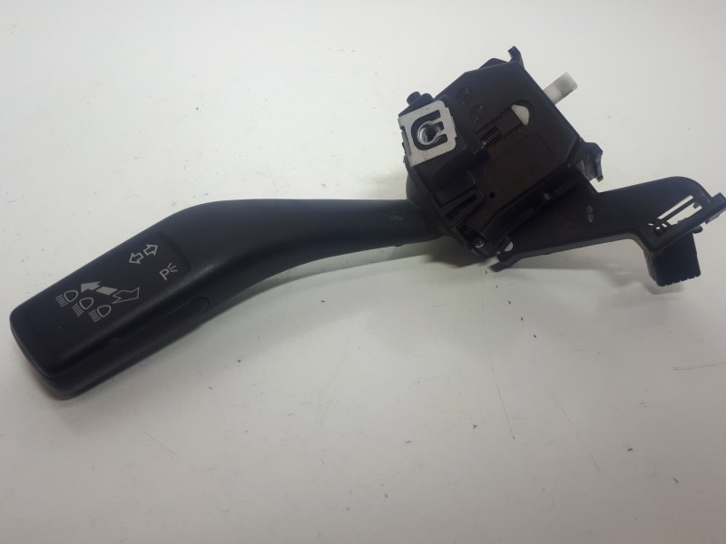 Recambio de mando intermitentes para seat leon (1p1) comfort limited referencia OEM IAM 1K0953513E ANP80H12C 