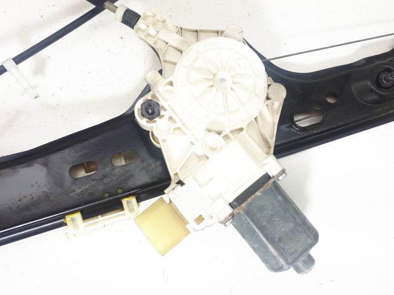 Recambio de elevalunas delantero derecho para bmw serie 3 berlina (e90) 320d referencia OEM IAM 6927028  