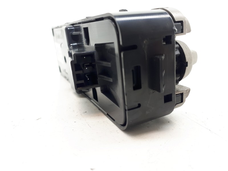 Recambio de mando elevalunas delantero izquierdo para jaguar xf 3.0 v6 diesel edition referencia OEM IAM AX2314540AA  