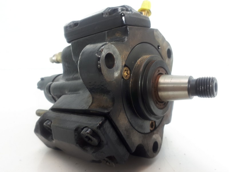 Recambio de bomba inyeccion para renault megane i fase 2 classic (la..) 1.9 dci dynamique referencia OEM IAM 7700111010 04450100