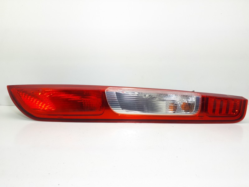 Recambio de piloto trasero derecho para ford focus berlina (cap) ambiente (d) referencia OEM IAM 4M5113A602AB  