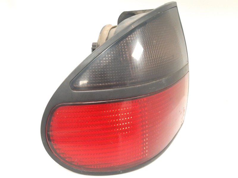 Recambio de piloto trasero izquierdo para renault laguna (b56) referencia OEM IAM  15354 