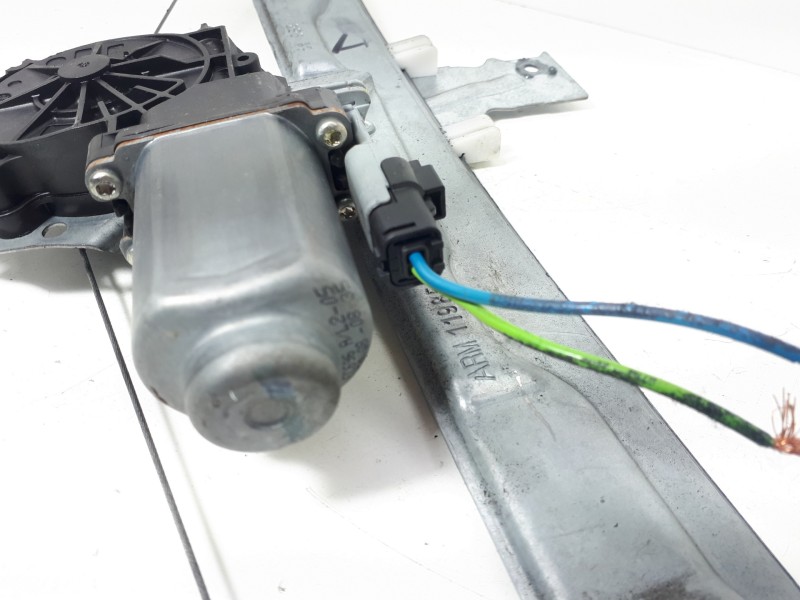 Recambio de elevalunas delantero derecho para peugeot 207 confort referencia OEM IAM 400912D  