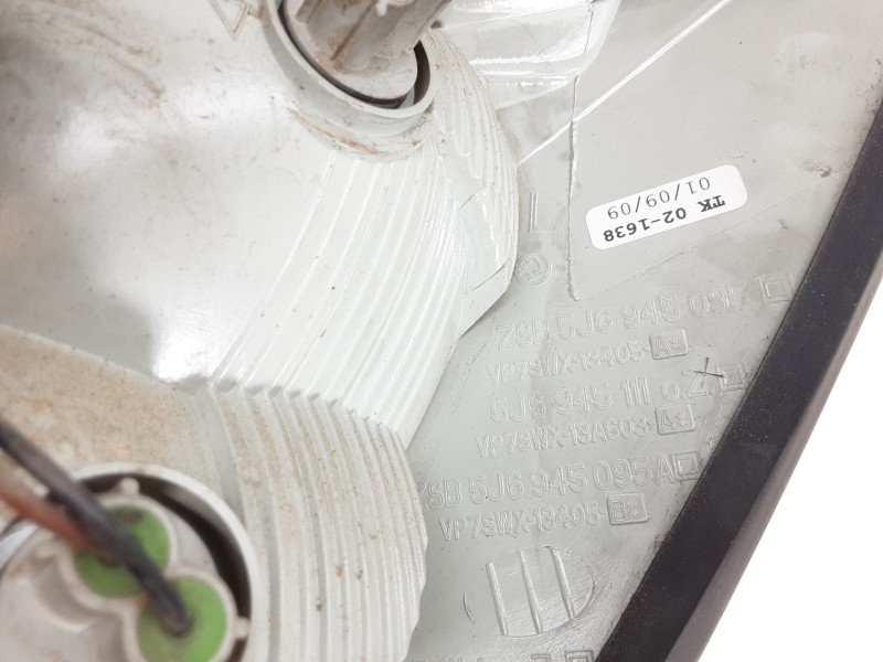 Recambio de piloto trasero izquierdo para skoda fabia (5j2 ) spirit referencia OEM IAM 5J6945111  