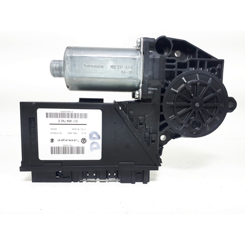 Recambio de motor elevalunas delantero derecho para volkswagen touareg (7la) tdi r5 referencia OEM IAM 7L0959702G 3D1959792E 