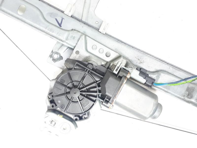 Recambio de elevalunas delantero derecho para peugeot 207 confort referencia OEM IAM 400912D  