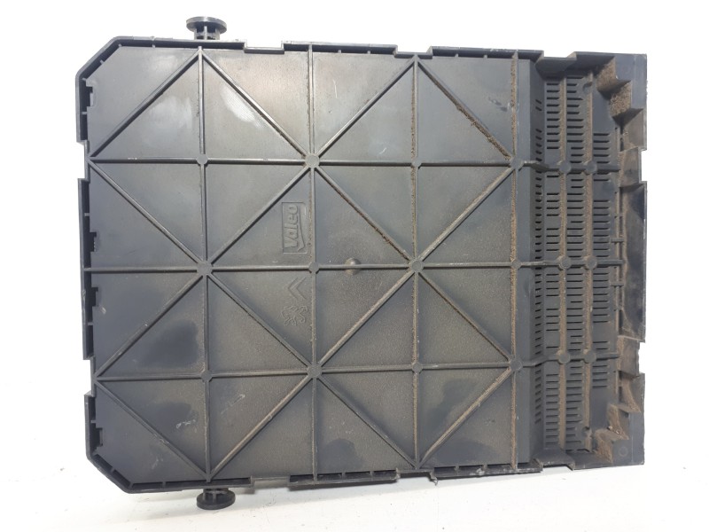 Recambio de caja reles / fusibles para citroën c4 berlina collection referencia OEM IAM 9663798480 BSI2004P0800 